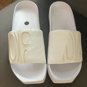 Jordan slides size 9 women